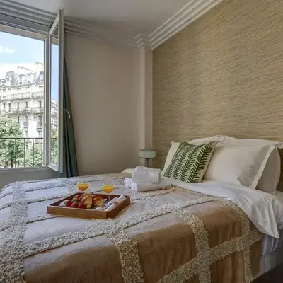 Champ de Mars & Eiffel Tower -1BR - Paris Vacation Rentals