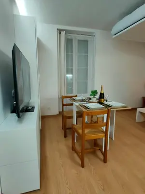 Télévision ou salle de divertissement dans l'établissement Charmant studio de 20 m