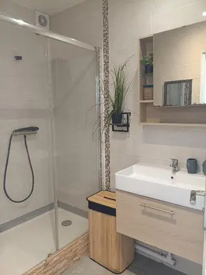 Salle de bains dans l'établissement Appartement cosy proche Paris