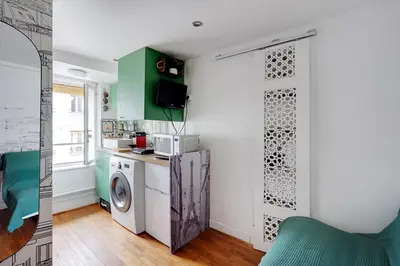 Cuisine ou kitchenette dans l'établissement Cute boudoir studio - heart of Bastille