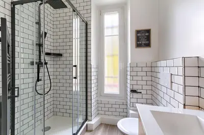 Salle de bains dans l'établissement Appartement proche de Porte d'orléans