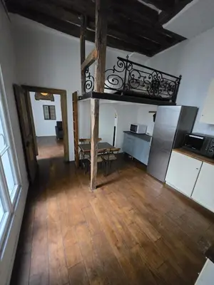 Cuisine ou kitchenette dans l'établissement Eglise saint michel