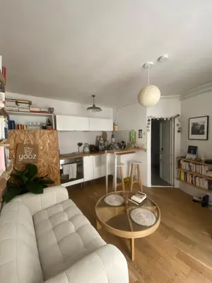 Cuisine ou kitchenette dans l'établissement Quiet 2-room apartment in Paris