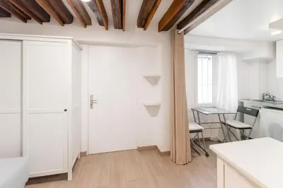 Plan de l'établissement Magnifique studio au cœur du Marais