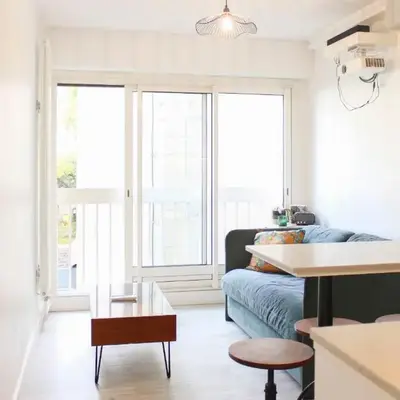 Stay in 2 at the heart of Paris near the Pantheon