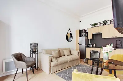 Cuisine ou kitchenette dans l'établissement Modern apartment - 1BR 4P - Le Marais