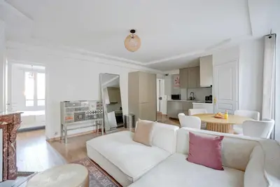 Cuisine ou kitchenette dans l'établissement Superb apartment - 2BR - 4 P - Ivry-sur-Seine