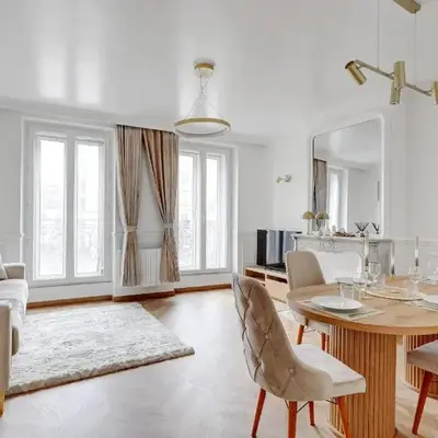 High end Parisian 3 room apartment 10th arrondissement