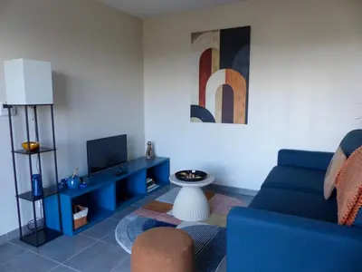 Télévision ou salle de divertissement dans l'établissement Eiffel Horizon Proche Paris Métro 14