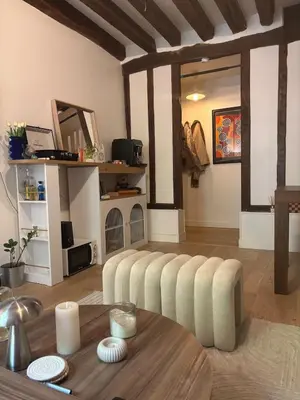 Coin salon dans l'établissement Cosy apartment in le Marais !