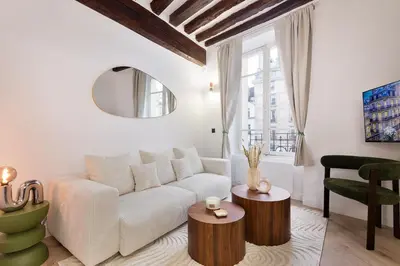 Coin salon dans l'établissement Parisian Gem with Stunning View