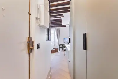 Plan de l'établissement Parisian Gem with Stunning View