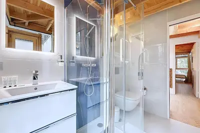 Salle de bains dans l'établissement Elegant duplex with garden near the Eiffel Tower