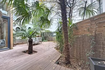Jardin de l'établissement Elegant duplex with garden near the Eiffel Tower