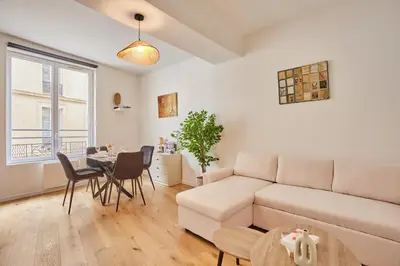 Coin salon dans l'établissement Apartement center of Paris