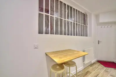 Plan de l'établissement Studio cosy rue du faubourg saint denis paris 10