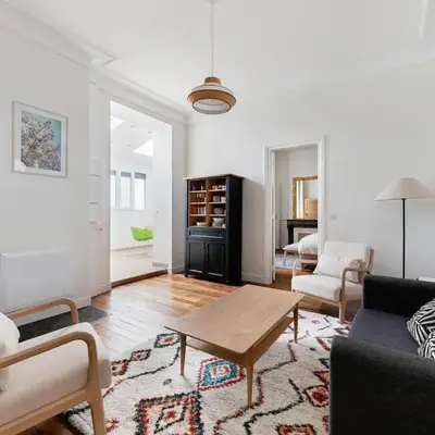 Charming ground floor rue du Faubourg Saint Honore