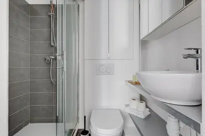 Salle de bains dans l'établissement 521 Suite Médéric - Modern apartment Paris 17
