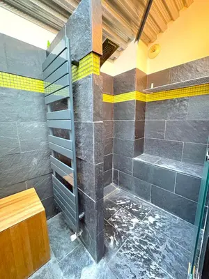 Salle de bains dans l'établissement Villa Georges