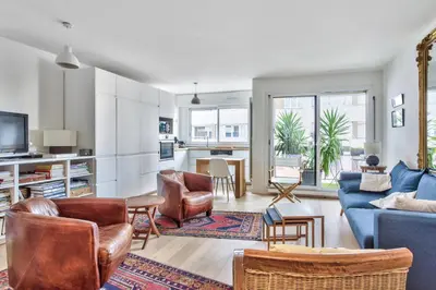 Télévision ou salle de divertissement dans l'établissement Appartement Iris avec sa terrasse - Welkeys