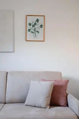 Coin salon dans l'établissement 519 Suite Rethy – Spacious Studio in Central Paris