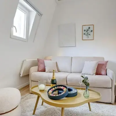 519 Suite Rethy – Spacious Studio in Central Paris