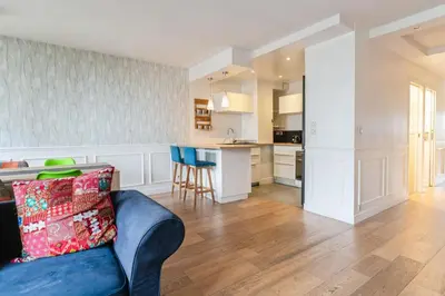 Cuisine ou kitchenette dans l'établissement Appartement Fleury - Welkeys