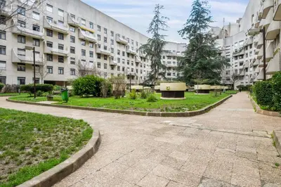 Jardin de l'établissement Appartement Fleury - Welkeys