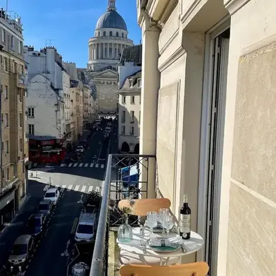 Luxury designer apartment Notre-Dame with terrace