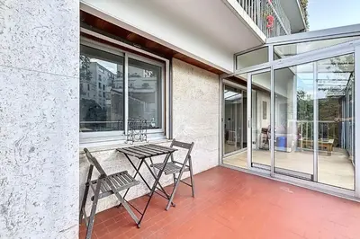 Balcon ou terrasse dans l'établissement Cosy apartment near Roland-Garros