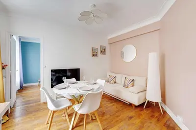 Télévision ou salle de divertissement dans l'établissement Cozy Apartment 1BR 4P – Villejuif