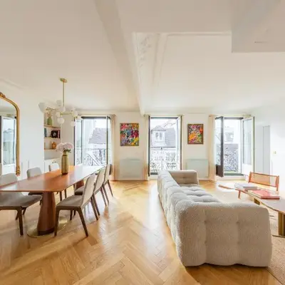 Le Marais - Iconic Penthouse with Balcony