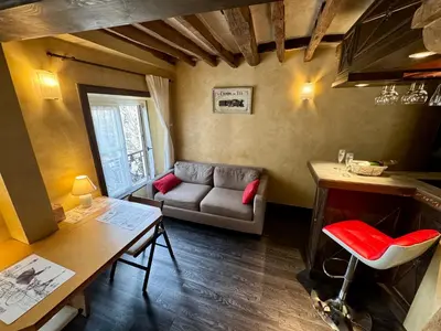 Coin salon dans l'établissement Appartement cosy T2 - Gare de Lyon