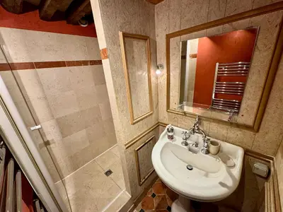 Salle de bains dans l'établissement Appartement cosy T2 - Gare de Lyon