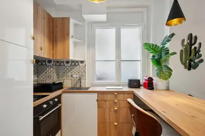 Cuisine ou kitchenette dans l'établissement Paris Studio near Eiffel Tower - Metro 6, 8, 12