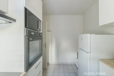 Cuisine ou kitchenette dans l'établissement Beautiful 3-room apartment Paris 1st