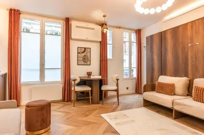 Coin salon dans l'établissement CHINE-4 City View Air Conditioner Apartment 4 PAX