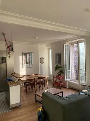 Coin salon dans l'établissement Beautiful new apartment close to Montmartre