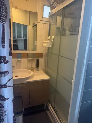 Salle de bains dans l'établissement Cute appartement