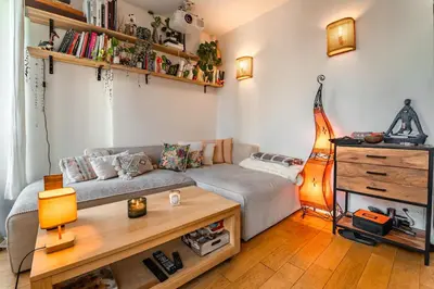 Coin salon dans l'établissement Duplex d'exception et atypique à Montmartre