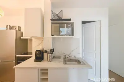 Cuisine ou kitchenette dans l'établissement Ideal T5 in the 15th district of Paris