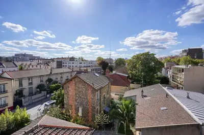 Vue générale sur Asnières-sur-Seine ou vue de la ville depuis l'appartement