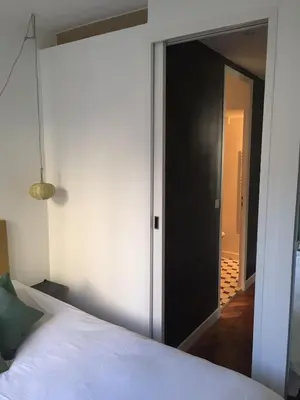 Un ou plusieurs lits dans un hébergement de l'établissement Marais-Bretagne Lovely One Bedroom