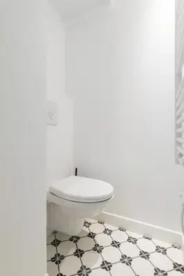 Salle de bains dans l'établissement Marais-Bretagne Lovely One Bedroom