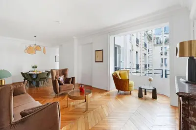 Coin salon dans l'établissement Le Marais élégant
