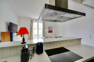 Cuisine ou kitchenette dans l'établissement Loft spacieux et lumineux - Paris