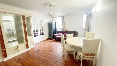 Coin salon dans l'établissement Apartment La Seine-Free Parking