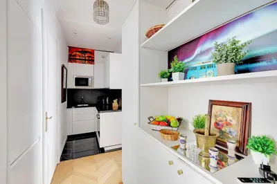 Cuisine ou kitchenette dans l'établissement Luxury 2BDR 6P apartment - Arc de Triomphe