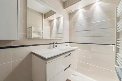 Salle de bains dans l'établissement Le Sportif - Montrouge