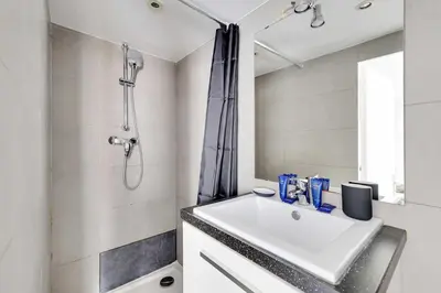 Salle de bains dans l'établissement Cozy Studio A C 2P - Sentier